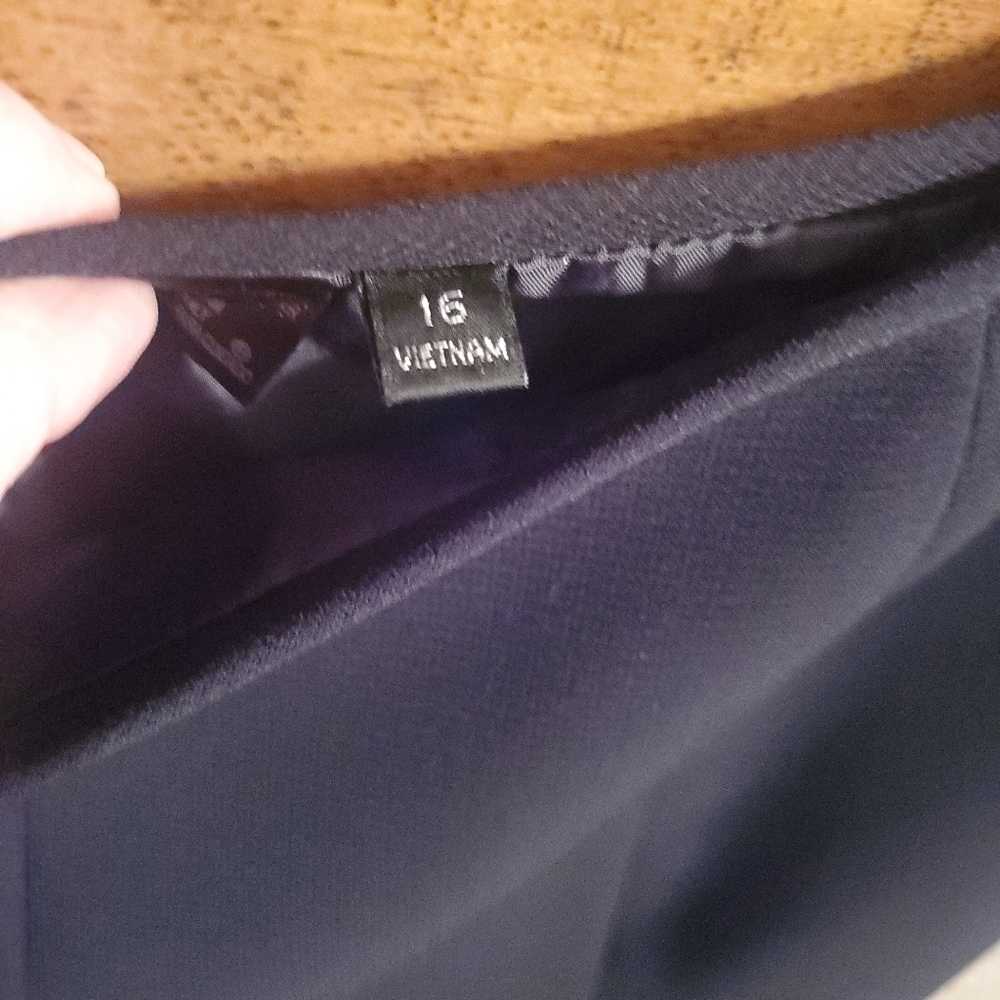 Preston & York Black Lined Skirt Size 16 - Picture 5 of 7